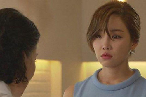 Người yêu cũ dọa tung "ảnh nóng", mẹ chồng tương lai nói 1 câu khiến tôi mang ơn cả đời