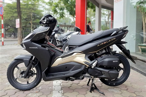 XE HOT (7/6): Xe Mazda đồng loạt giảm giá sốc, 4 xe tay ga cho nam giới đẹp như Honda SH