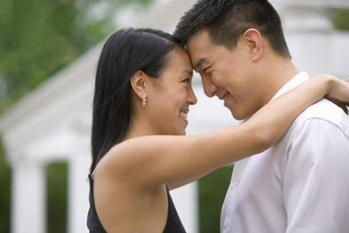 Người yêu cũ bỏ vợ, muốn tôi quay về