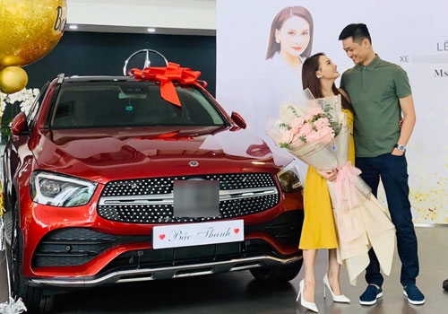 Chồng tặng Bảo Thanh xế hộp 2,4 tỷ đồng