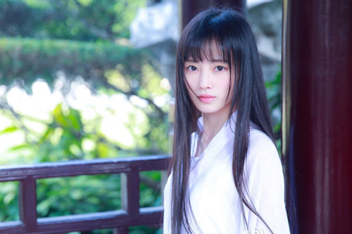 Ngẩn ngơ trước nhan sắc của 'Mỹ nhân 4.000 năm có 1'