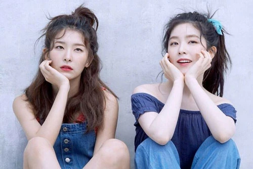 Irene và Seulgi (Red Velvet).