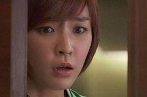 Bí mật tiếng khóc trong căn nhà của người bố chồng giàu có