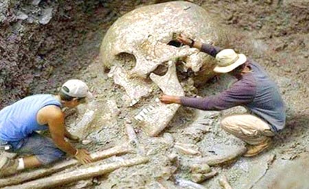 Những chủng người kỳ lạ được tin có thật trên Trái Đất