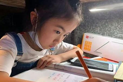 Khi trẻ nói 'không muốn đọc', hãy đưa bé đến 4 nơi này để xem, thay vì phản đối, trẻ sẽ tự chăm chỉ ngồi học