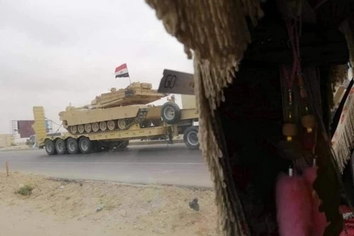 Xe tăng chiến đấu chủ lực M1 Abrams của Ai Cập được cho là đang trên đường tới Libya. Ảnh: Avia-pro.