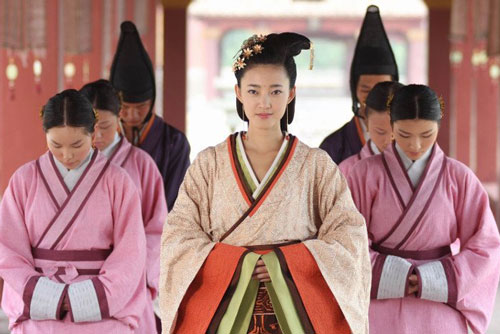 Chọn phi thị tẩm là sự hoang dâm vô độ của vua chúa Trung Hoa thời xưa