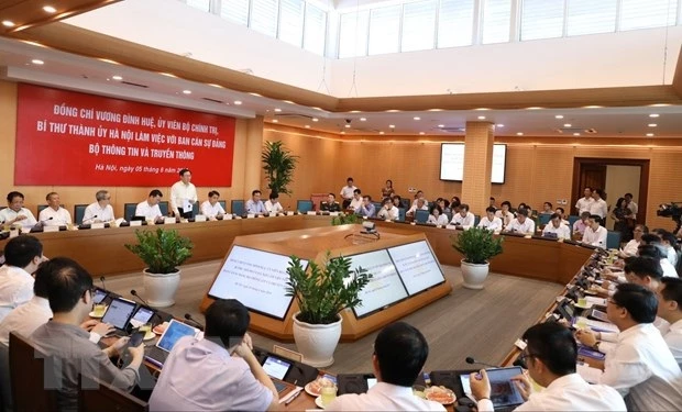 Ban Cán sự Đảng Bộ TT&TT đã có buổi làm việc tại Hội nghị Thường trực Thành ủy Hà Nội.