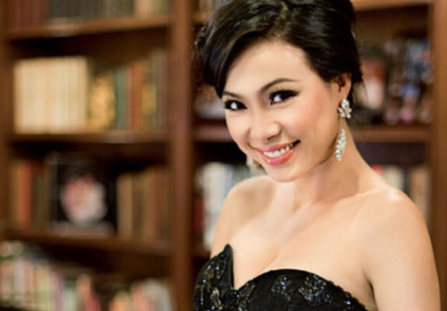 “Hoa hậu giàu nhất Việt Nam” Ngô Mỹ Uyên lần đầu tiết lộ cuộc sống với ông xã người Ý