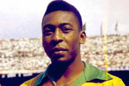 7. Pele (Brazil - Ghi 77 bàn thắng/92 trận đấu).
