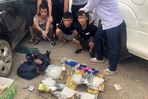 Bắt nhóm đối tượng vận chuyển 7kg ma túy từ Điện Biên qua Hà Nội
