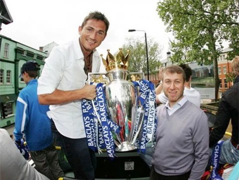 Lampard đang nhận được sự tin tưởng rất lớn từ ông chủ Abramovich