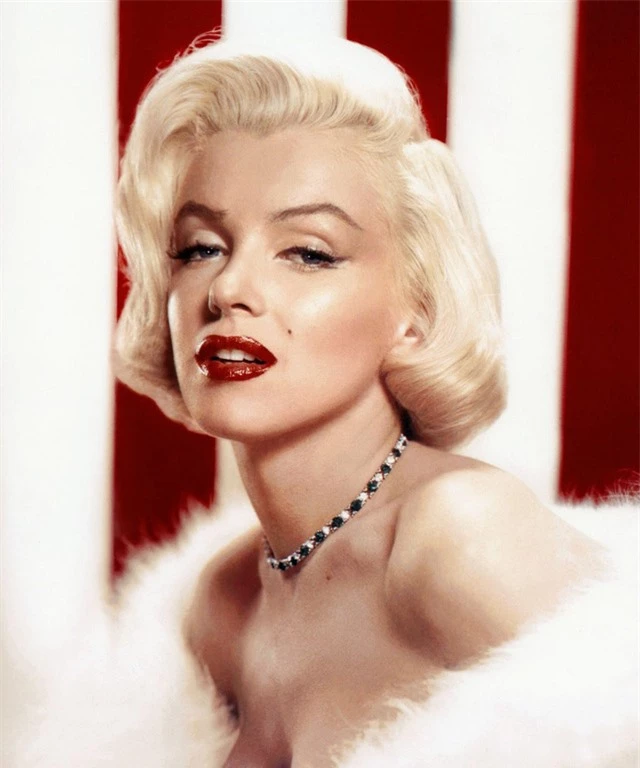 Nhan sắc khuynh đảo một thời của biểu tượng điện ảnh Marilyn Monroe - Ảnh 4.