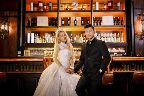 Ngân 98 giải thích lý do yêu 2 năm đã được Lương Bằng Quang hỏi cưới nhưng bây giờ vẫn chưa kết hôn