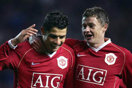 Solskjaer hết lời khen ngợi và sẵn sàng "mở cửa" đón Ronaldo trở lại MU