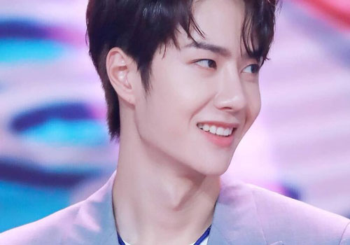 'Fan cũ' quay lại chỉ trích Vương Nhất Bác: 'Kiếm tiền bất chấp chỉ có thể nổi trong 3 năm'