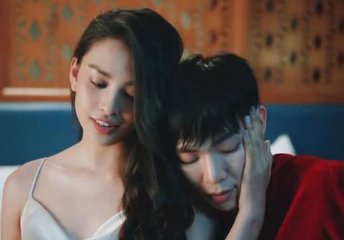 Bị đồn thả thính hoa hậu Tiểu Vy, Erik nói gì?