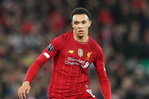 Hậu vệ phải: Trent Alexander-Arnold (Liverpool, 152 triệu bảng).