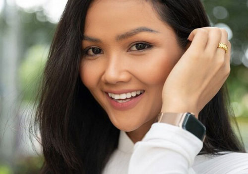 H’Hen Niê lọt top mỹ nhân mặc trang phục dân tộc đẹp nhất Đông Nam Á