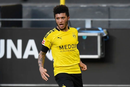 Tiền đạo: Jadon Sancho (Borussia Dortmund, 159 triệu bảng).