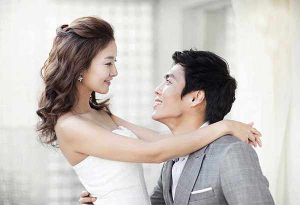 22 tuổi, khi chúng bạn chân ướt chân ráo ra trường tìm việc thì tôi lên xe hoa về nhà chồng. Ảnh minh hoạ. 22 tuổi, khi chúng bạn chân ướt chân ráo ra trường tìm việc thì tôi lên xe hoa về nhà chồng. Ảnh minh hoạ.