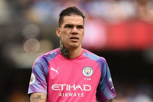 1. Ederson (Man City - Định giá chuyển nhượng: 86,8 triệu euro).