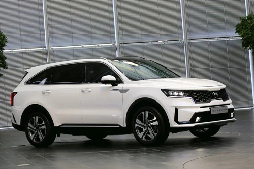 3. Kia Sorento (doanh số: 9.297 chiếc).