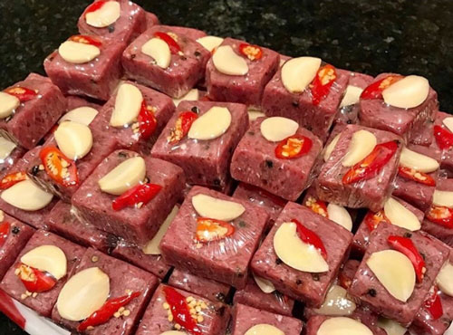 Nem nướng Nha Trang và những đặc sản khách du lịch muốn thử khi đến Việt Nam