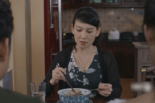 Bị mẹ chồng mắng "Nuôi ăn bao năm mà không nấu nổi một bữa ra hồn", màn vùng lên của con dâu mới đáo để làm sao!