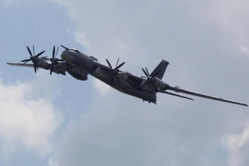 Máy bay ném bom chiến lược Tu-95 của Nga. Ảnh: TASS.