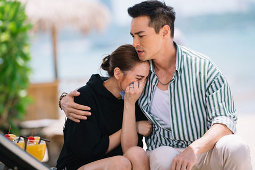 Hai năm chuẩn bị cho kế hoạch rời bỏ chồng, nhưng tôi vừa đưa đơn ly hôn thì chồng liền quỳ xuống và đưa ra một điều kiện bất ngờ