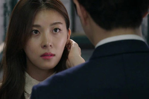 Hí hửng thẩm mỹ đẹp vì nghĩ chồng sẽ "chết mê chết mệt", ai ngờ...