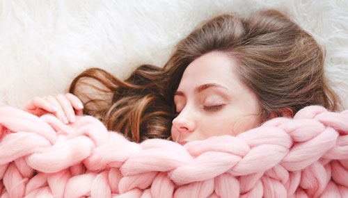 Lý giải nguyên nhân khiến con người khó thức giấc vào sáng mùa Đông