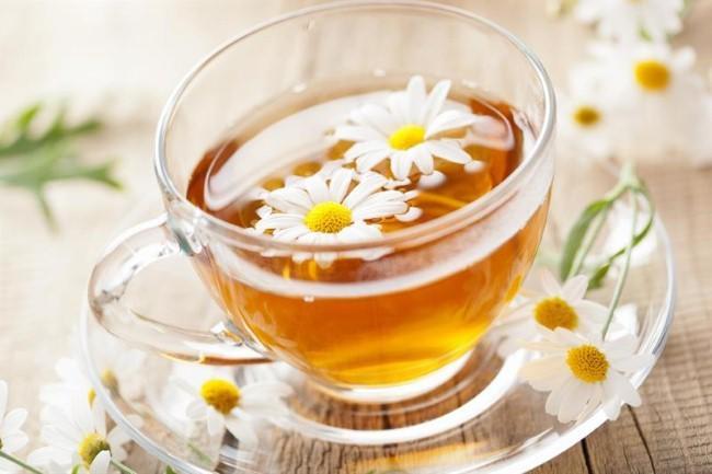 11 tác dụng của trà hoa cúc khiến ai cũng thích sử dụng thường xuyên