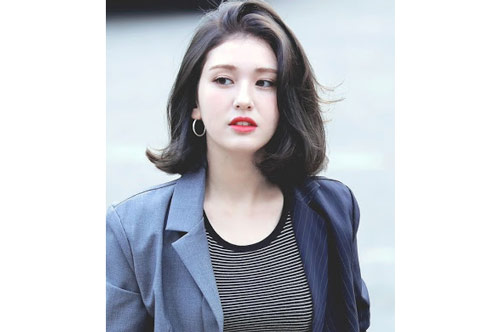 Những kiểu tóc sang - đẹp - thời thượng dành riêng cho chị em công sở mùa hè này