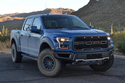 4. Ford F-150 Raptor.