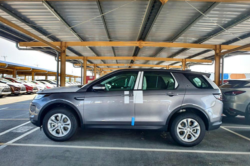 Ngắm Land Rover Discovery Sport mới vừa cập cảng Việt Nam