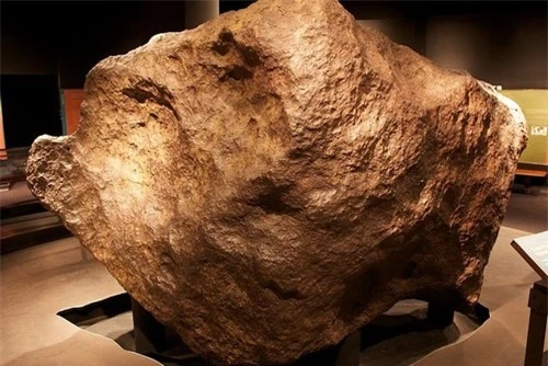 6 thiên thạch lớn nhất từng được tìm thấy trên Trái Đất - 3
