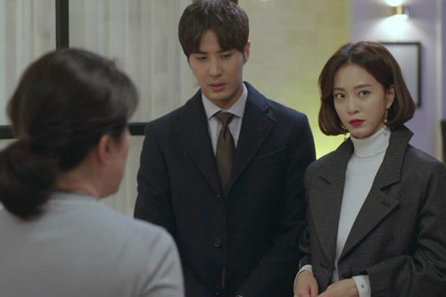 Màn trả thù tình ngoạn mục của vợ và cô nhân tình