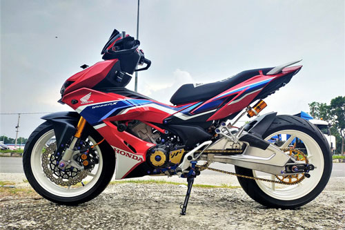 Chi tiết Honda Winner X độ phong cách phân khối lớn