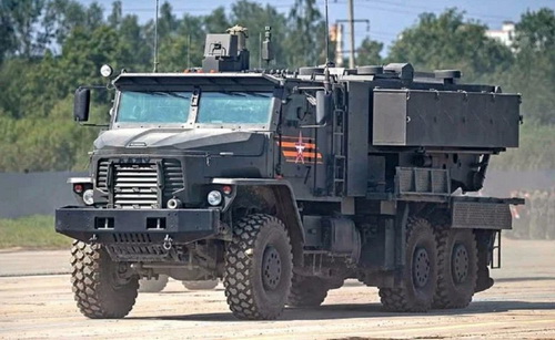 Pháo phản lực nhiệt áp TOS-2 của Nga chính thức ra mắt