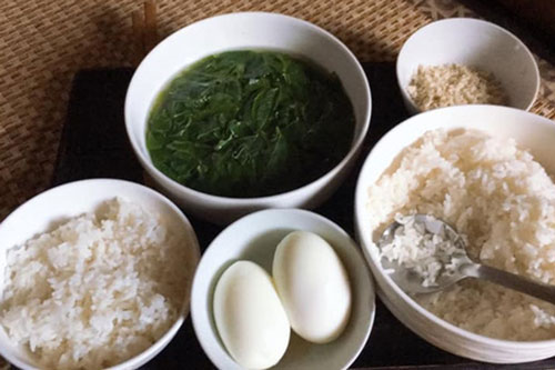 Mẹ chồng cho ăn cơm cữ liền 1 tuần với trứng luộc, con dâu nghĩ ra một 'chiêu' lật ngược tình thế khiến chồng cũng phải khen