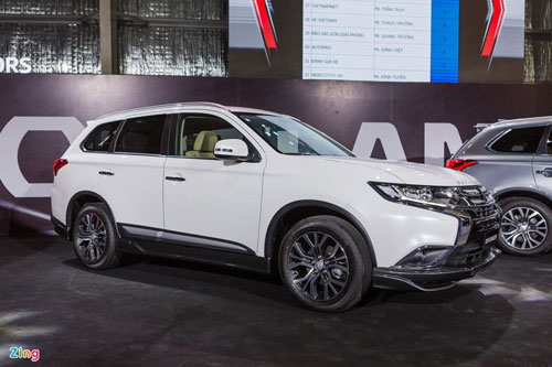 Loạt xe giảm giá mạnh để xả hàng tồn trong tháng 6 tại Việt Nam