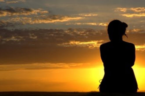 Tôi không còn niềm tin vào chồng từ khi anh cặp bồ với bạn cũ