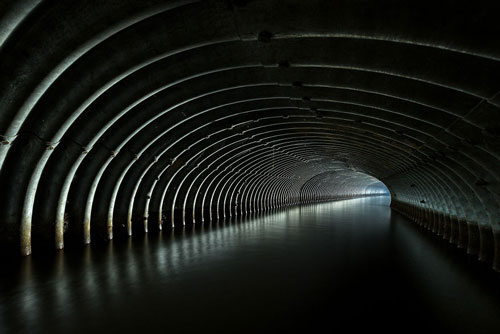 Vẻ đẹp siêu thực của không gian ngầm dưới lòng nước Anh