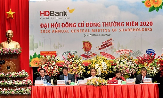 &#x110;H&#x110;C&#x110; th&#x1B0;&#x1EDD;ng ni&#xEA;n HDBank 2020: T&#x103;ng tr&#x1B0;&#x1EDF;ng b&#x1EC1;n v&#x1EEF;ng, chuy&#x1EC3;n &#x111;&#x1ED5;i s&#x1ED1;, ch&#x1EA5;t l&#x1B0;&#x1EE3;ng t&#xE0;i s&#x1EA3;n, an to&#xE0;n ho&#x1EA1;t &#x111;&#x1ED9;ng