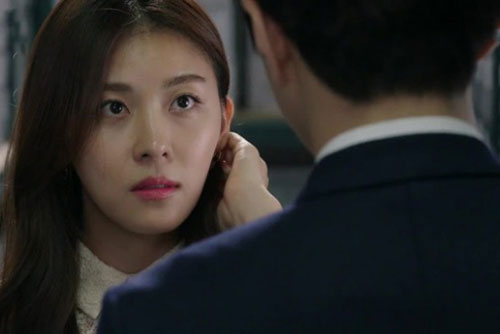 Nỗi cay đắng của người đàn bà cướp chồng của bạn thân