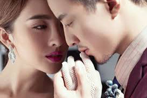 Đàn ông ngoại tình: Vui vẻ vài giờ, cả đời trả giá bằng 4 thứ 'đắt đỏ' này, càng đọc càng hối hận