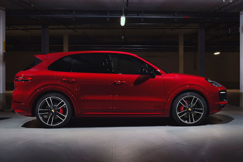 Khám phá Porsche Cayenne GTS 2021 vừa ra mắt, giá hơn 2,5 tỷ đồng