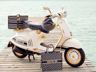 2021 Vespa 946 Christian Dior đẹp hút hồn dân sành điệu